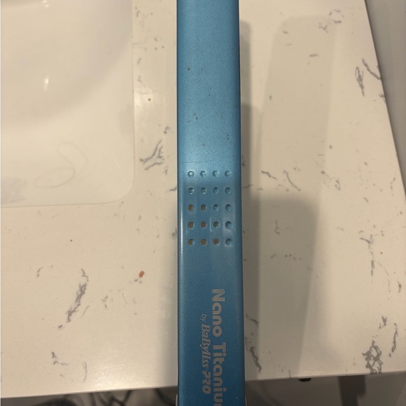 BaBylissPRO Nano Titanium Hair Straightener - Blue